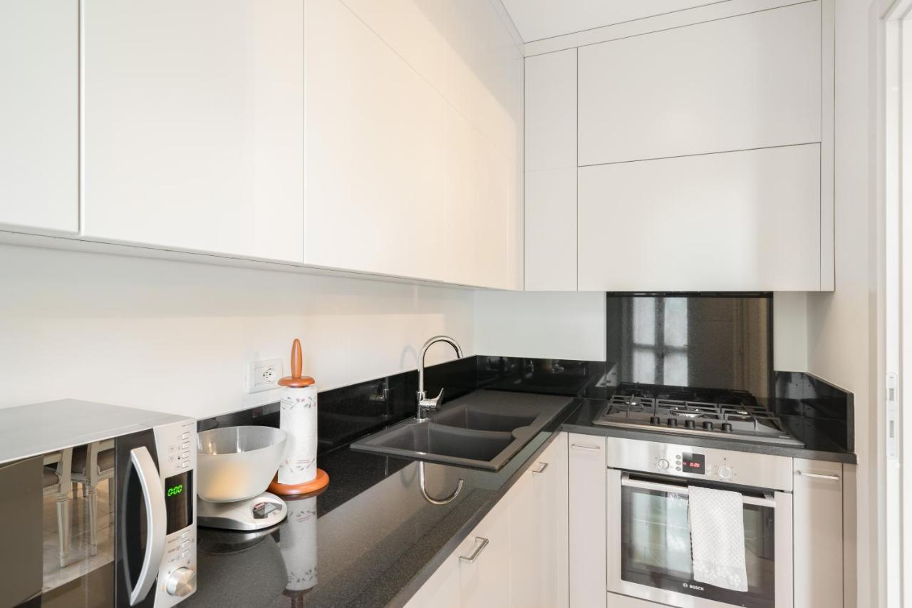Residenza Al Vittoriale - By Host4U Apartment Gardone Riviera Exterior photo