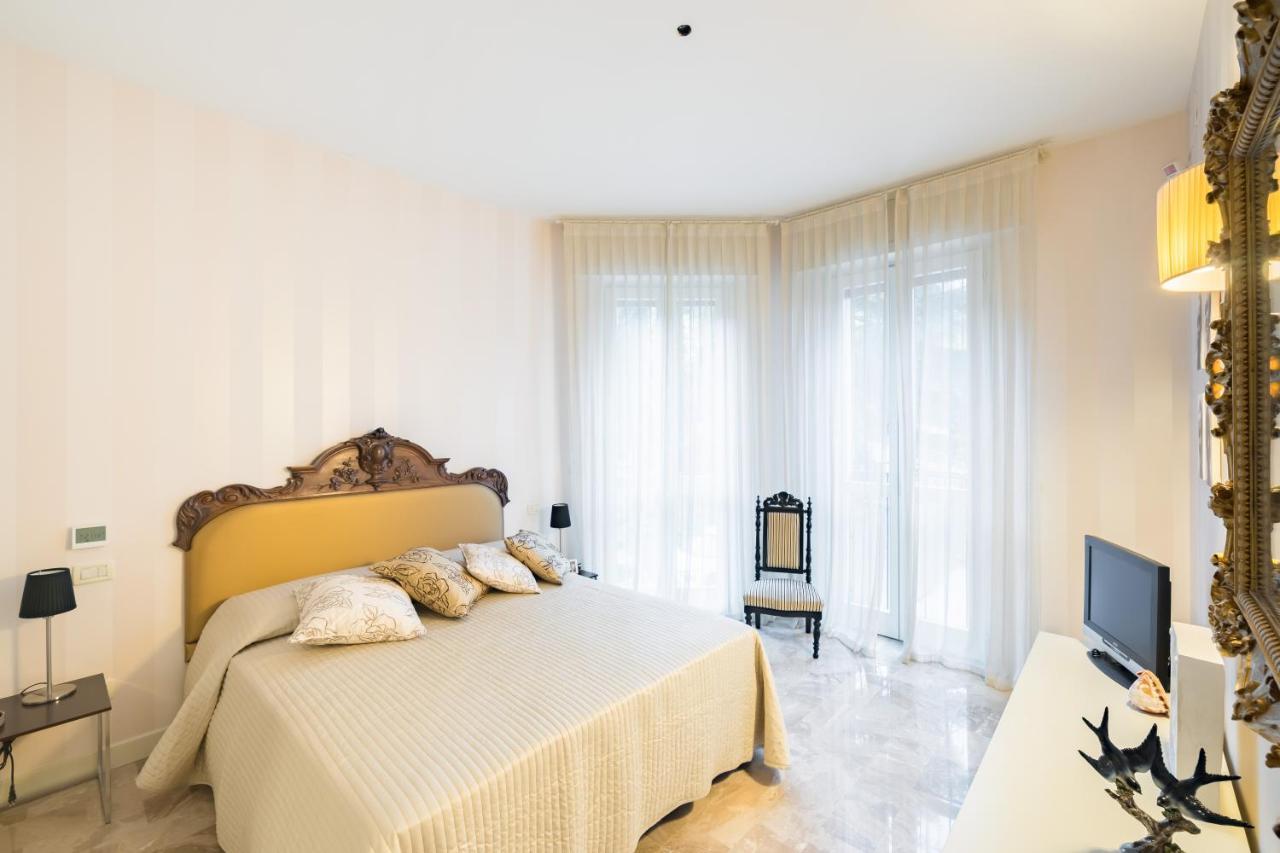 Residenza Al Vittoriale - By Host4U Apartment Gardone Riviera Exterior photo