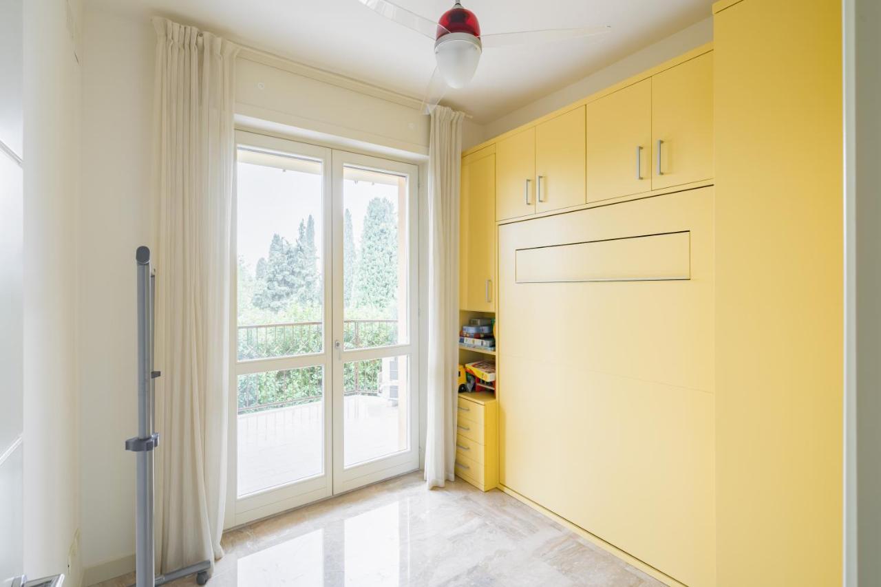 Residenza Al Vittoriale - By Host4U Apartment Gardone Riviera Exterior photo